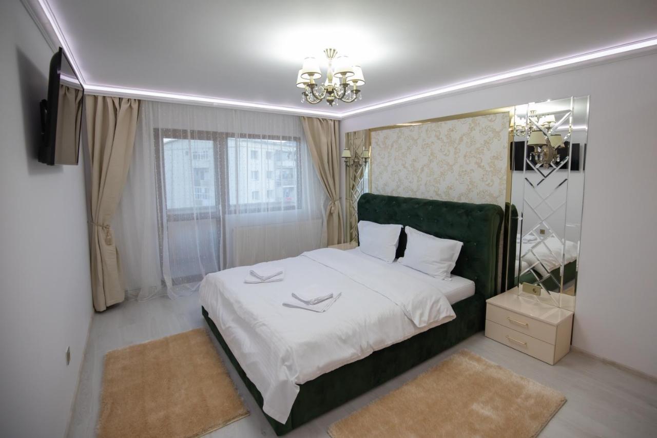 Apartament Gold Tirgu Ocna Exterior photo